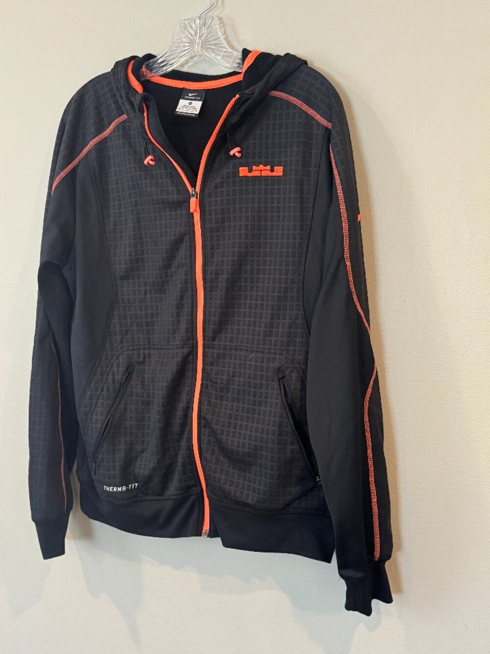 Mens Nike Therma-Fit Lebron James Full Zip Hoodie Sweatshirt Black Orange medium